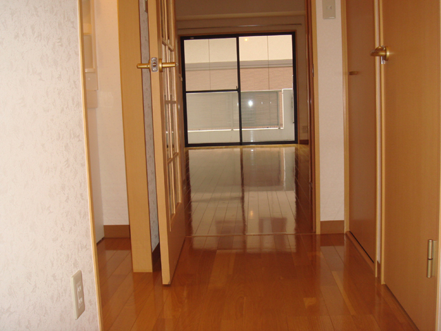 Other room space. Corridor