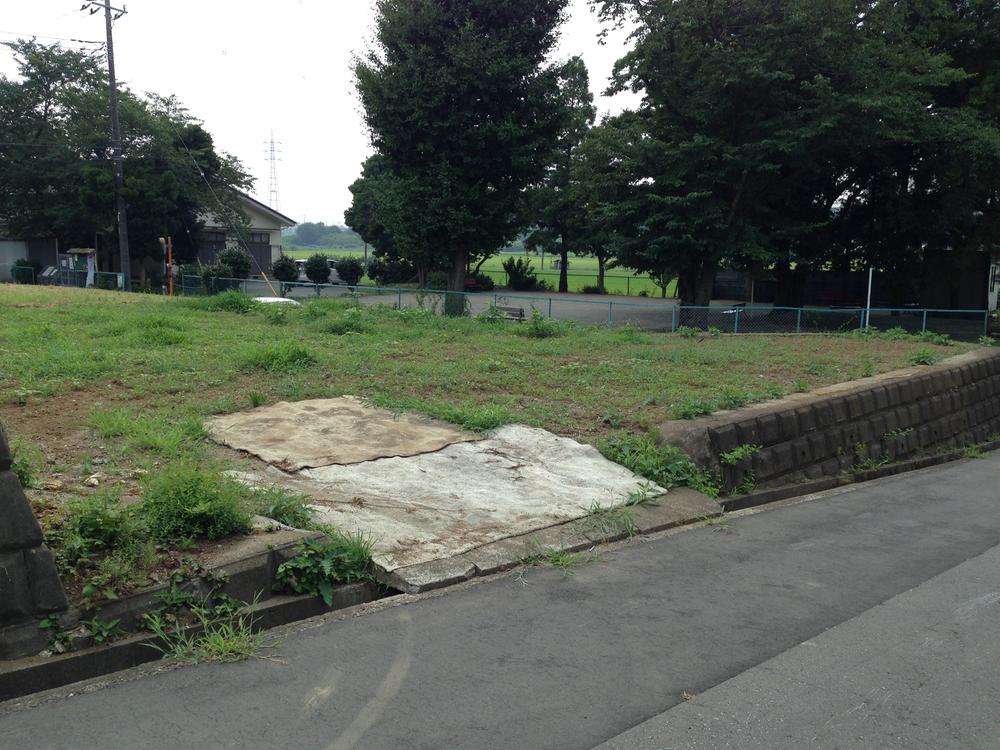 Local land photo. From the northeast side