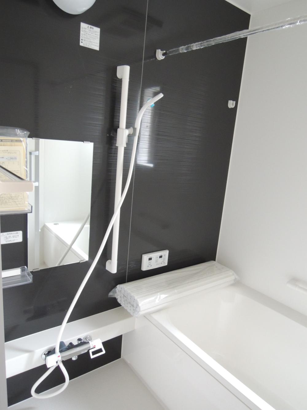 Bathroom. Local (11 May 2013) Shooting