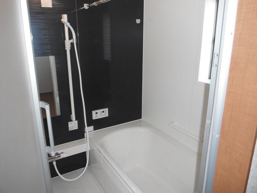 Bathroom. 1 Building bathroom