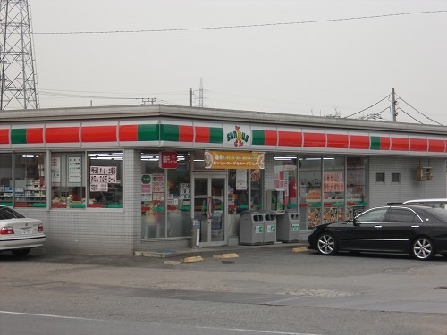 Convenience store. Thanks Tsukuba Hanajima store up (convenience store) 431m