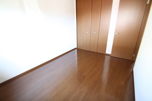 Other room space. Western-style 6 Pledge