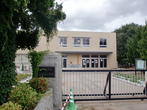 Primary school. 1400m to Tsukuba Municipal Yatabe elementary school (elementary school)