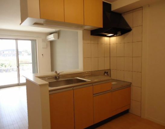 Kitchen. Counter kitchen living room overlooking