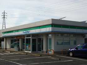 Convenience store. 300m to FamilyMart Yatabe store (convenience store)