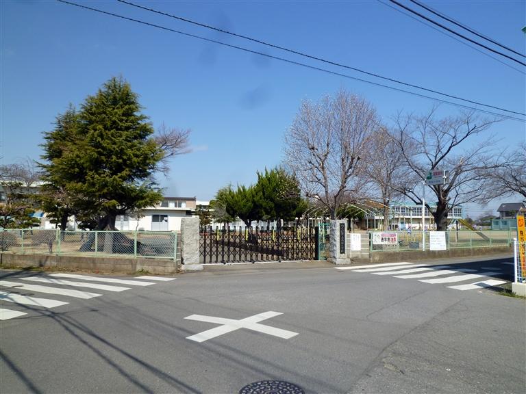 Primary school. Katsuragi 700m up to elementary school