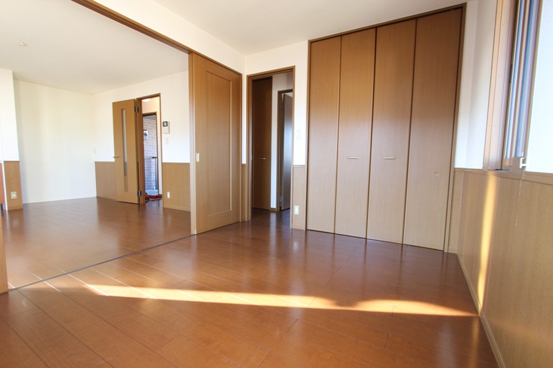 Living and room. Spandrel cross fear of dirt is small, Also safe for your family