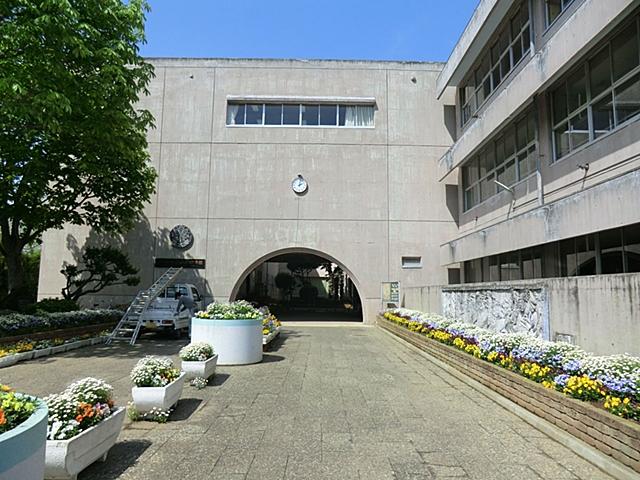 Junior high school. 3500m to Tsukuba Municipal Kasuga Junior High School