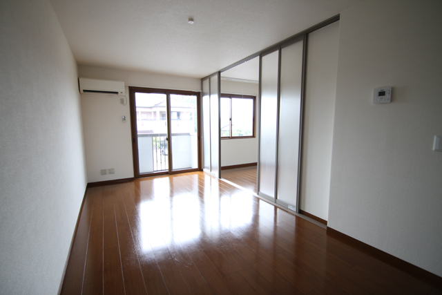 Living and room. LDK12.3 Pledge