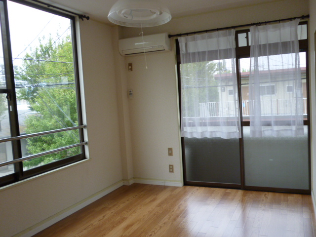 Living and room