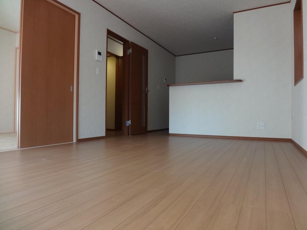 Living. Same specifications