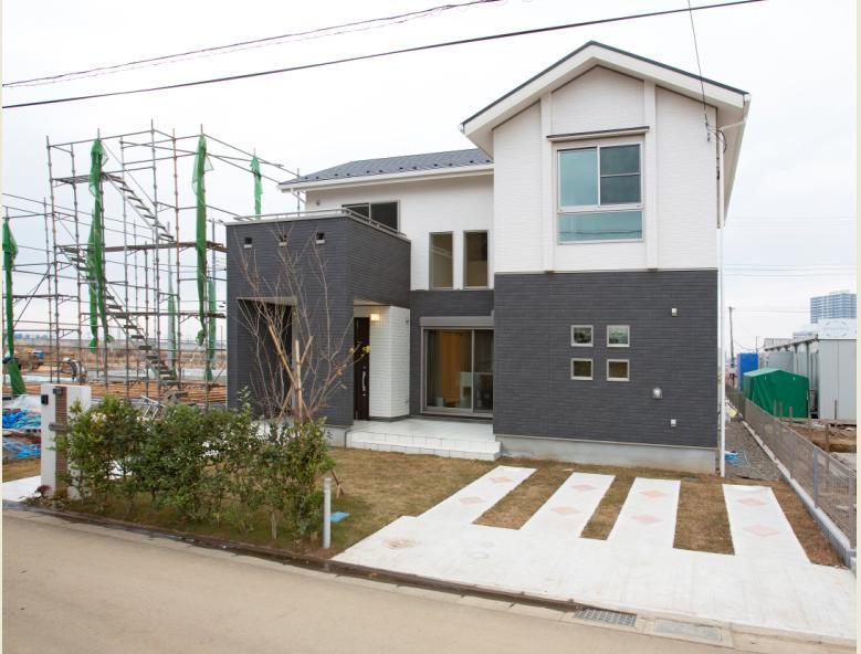 Local appearance photo. Local (12 May 2013) Shooting