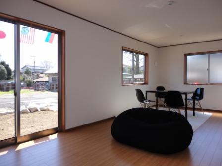 Same specifications photos (living). (3 Building) same specification