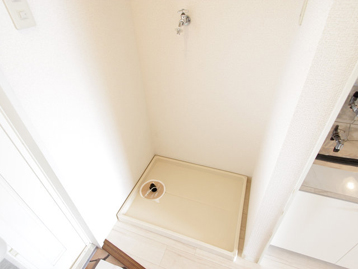 Other Equipment. Indoor Laundry Storage