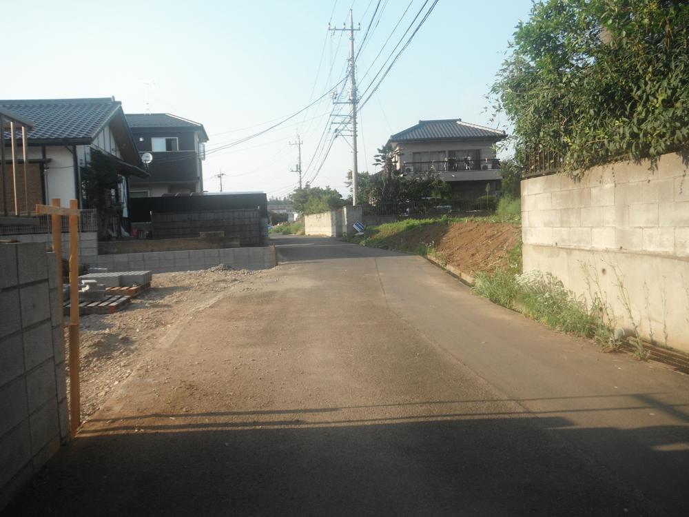 Local photos, including front road. Local (September 2013) Shooting