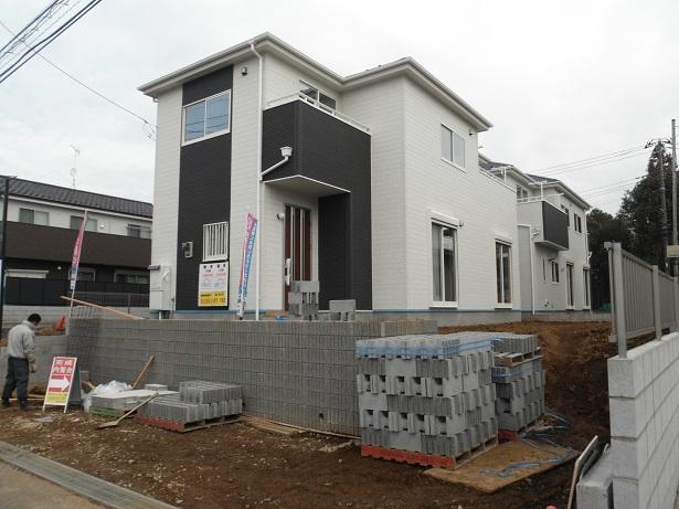 Local appearance photo. (1 Building)