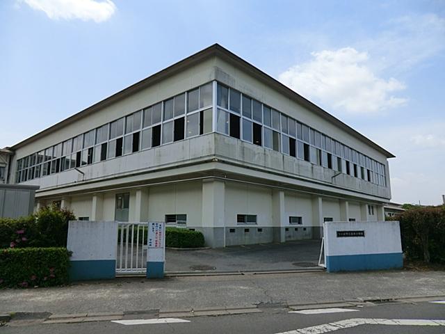Primary school. 611m to Tsukuba Municipal Namiki Elementary School