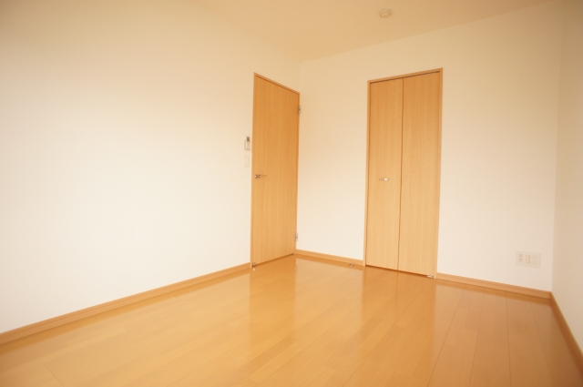 Receipt. Walk-in closet complete