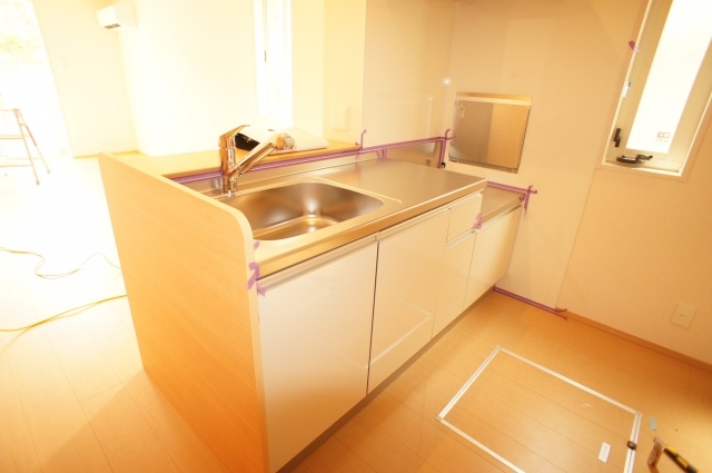 Kitchen. Counter kitchen living room overlooking