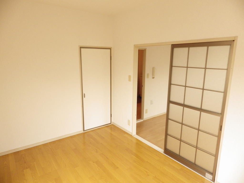 Other room space. Western style room