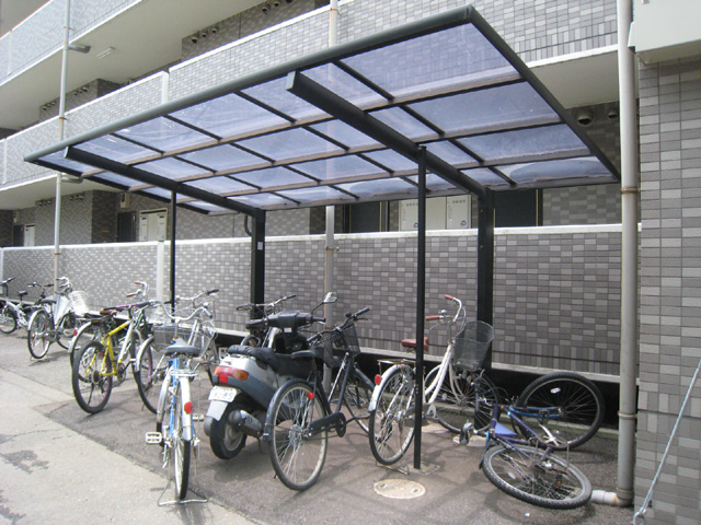 Other common areas. Covered parking lot bicycle ・ Rain bike ・ Guard from the wind