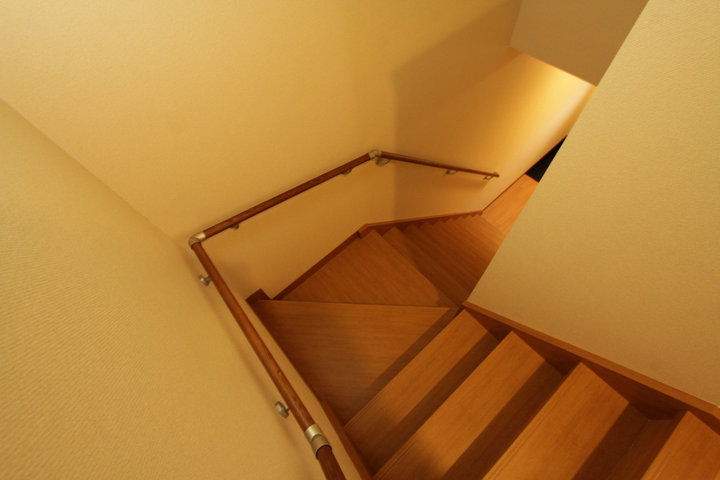 Other room space. It is marked with stairs handrail! 