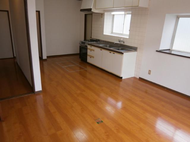 Living. The first floor of the floor was Chokawa!