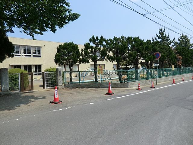 Primary school. 860m to Tsukuba Municipal Yatabe Elementary School