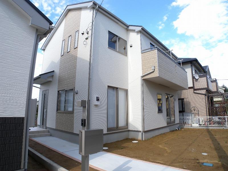 Local appearance photo. Local (10 May 2013) Shooting