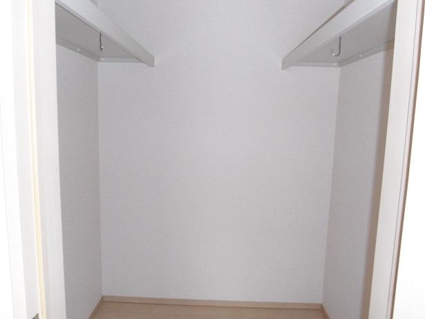 Receipt. (Building 2) Wo - Quinn closet