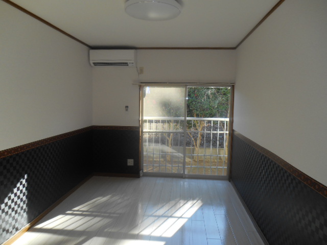 Living and room