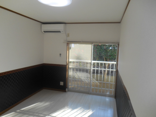 Living and room