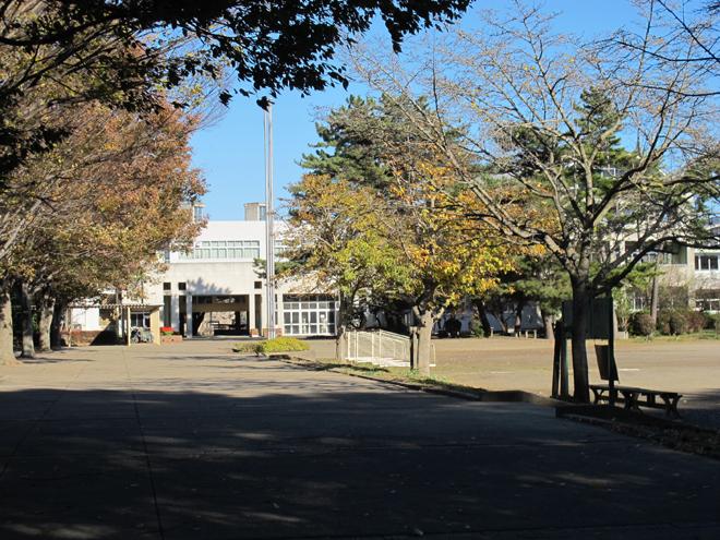 Junior high school. 907m to Tsukuba Municipal Yatabe Higashi Junior High School