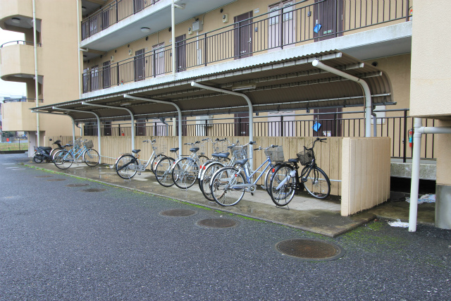 Other common areas. Bicycle-parking space ☆ 