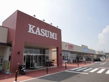Supermarket. 800m Heisei Kasumi 25 April shooting