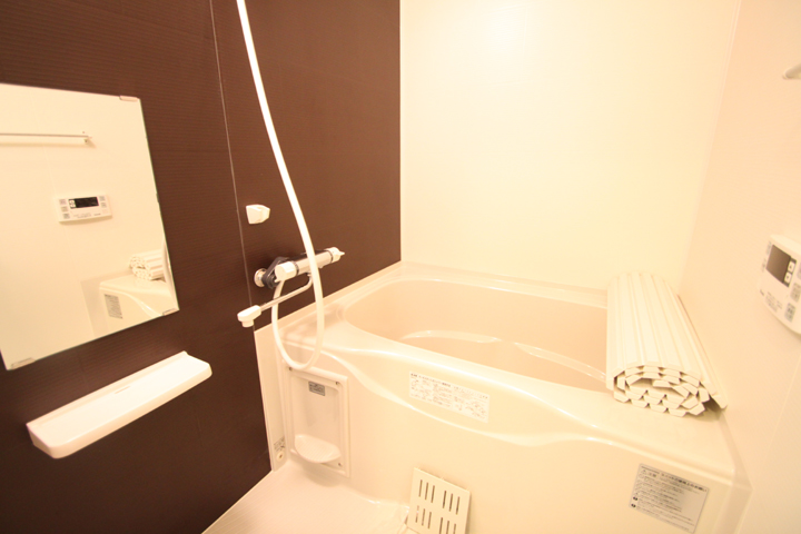 Bath. With bathroom dryer