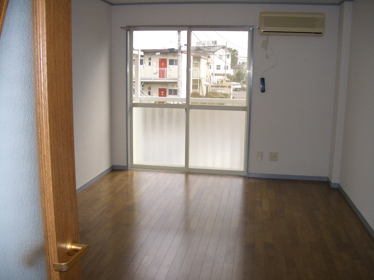Living and room