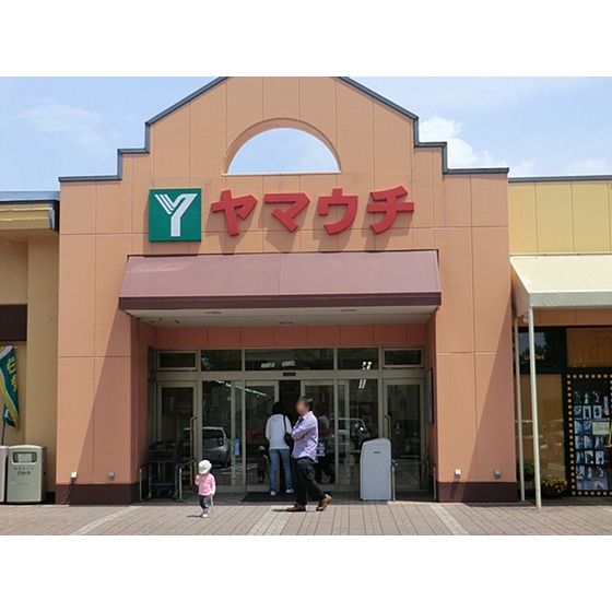Supermarket. LALA 1000m up to Garden (super)