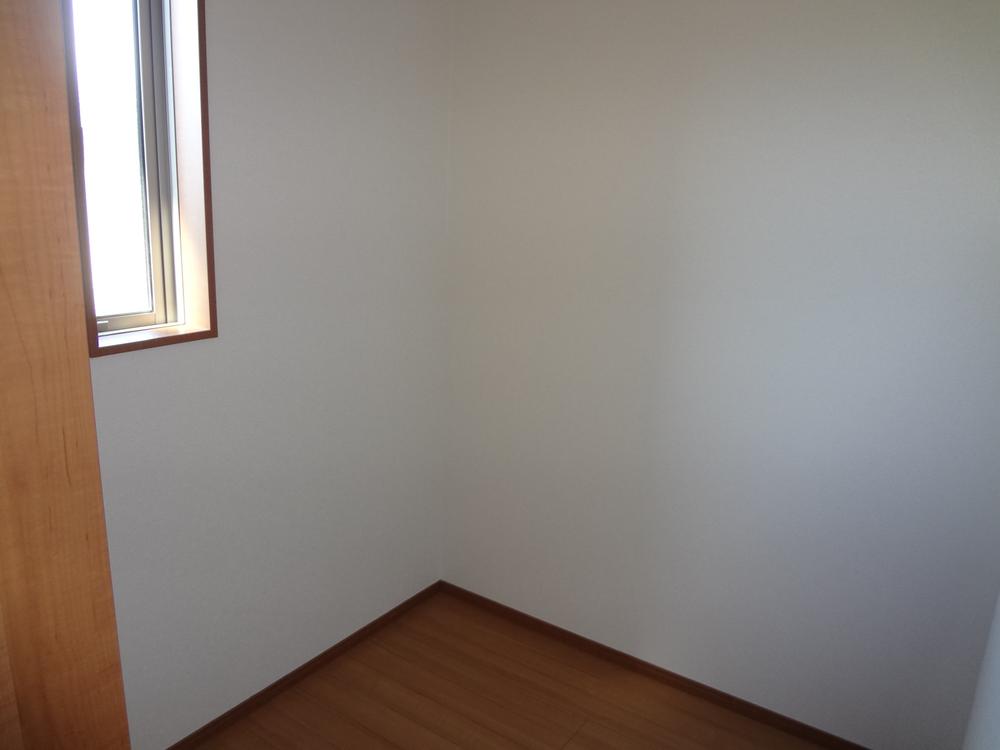 Receipt. 6 Building storeroom 