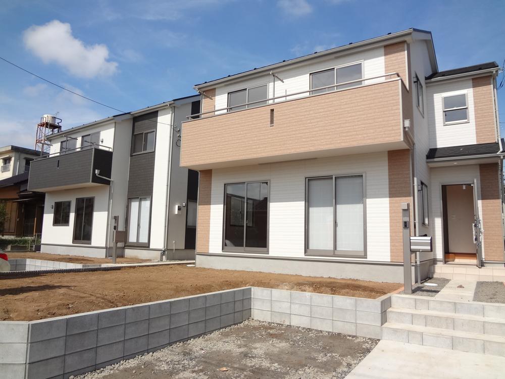 Local appearance photo. Local Photos Building completion is imminent. Since there is also complete building, Please come to the local. 