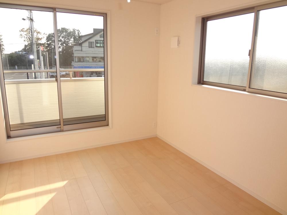 Same specifications photos (Other introspection). Western-style construction example photo