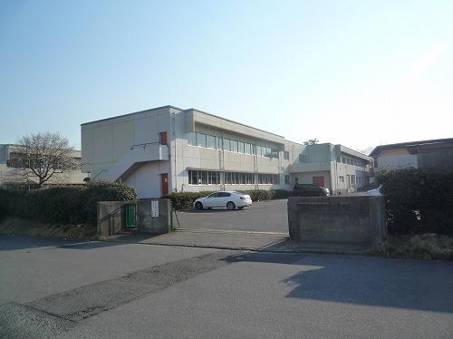 Primary school. 400m to Tsukuba City Minami Teshirogi Elementary School