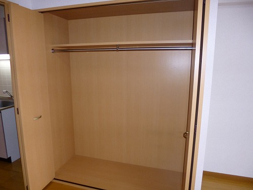 Receipt. The room will Katazuki clean with spacious closet!