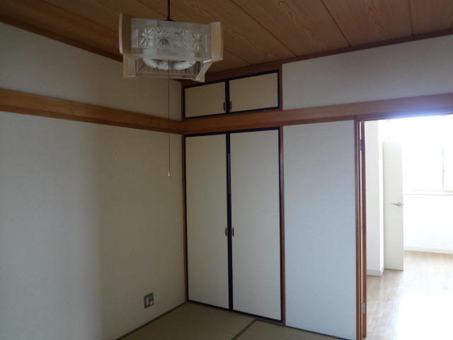 Other room space. Western-style room than Japanese-style room