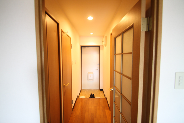 Other room space. Corridor