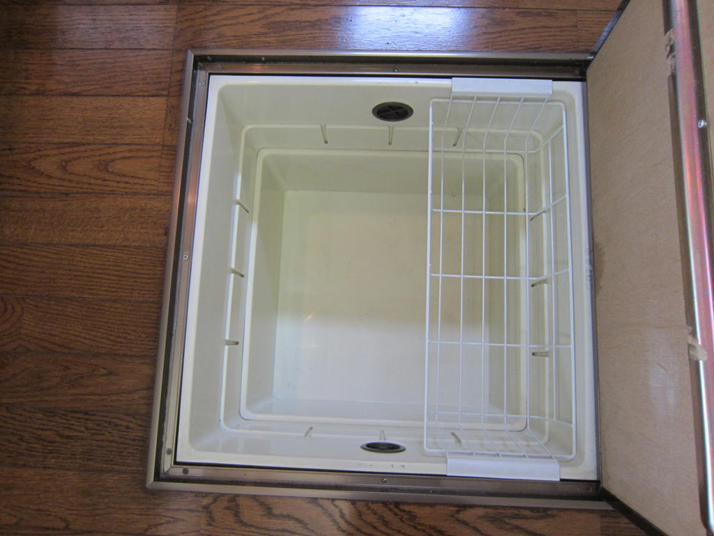 Receipt. Underfloor Storage