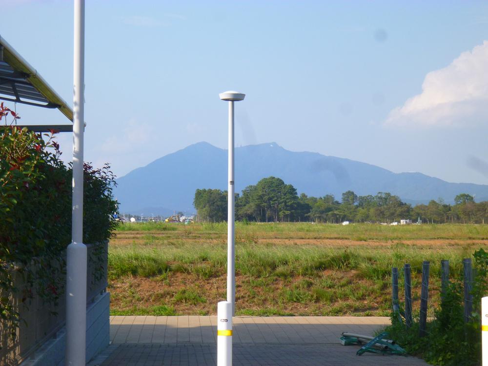 Other. Overlooking the Mount Tsukuba than in the park