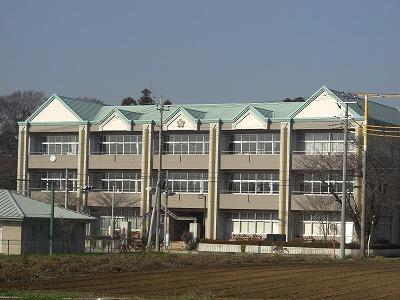 Primary school. 840m to Tsukuba Municipal Yanagibashi Elementary School