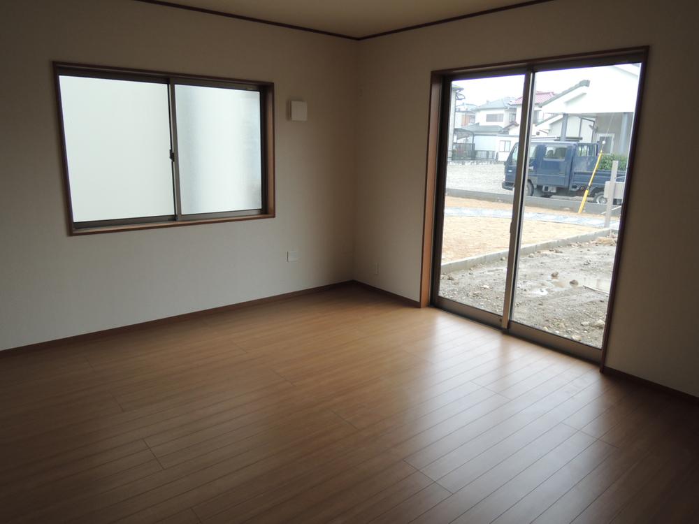 Living. Local (11 May 2013) Shooting