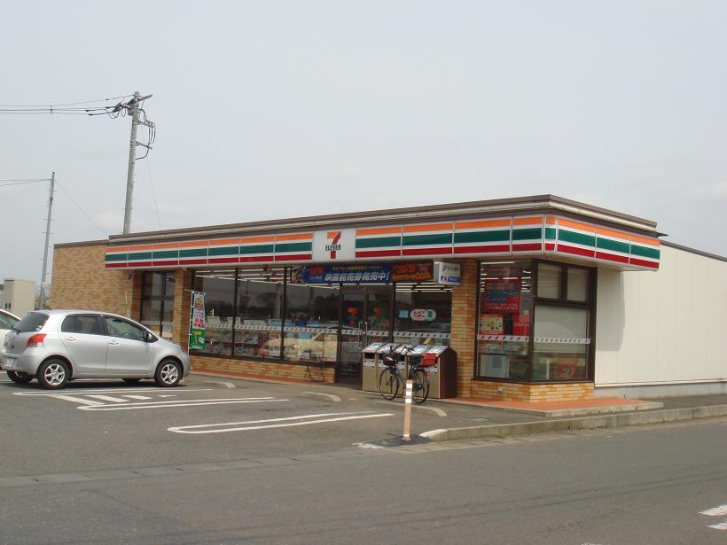 Convenience store. Seven-Eleven Tsukuba Kannondai store up (convenience store) 302m
